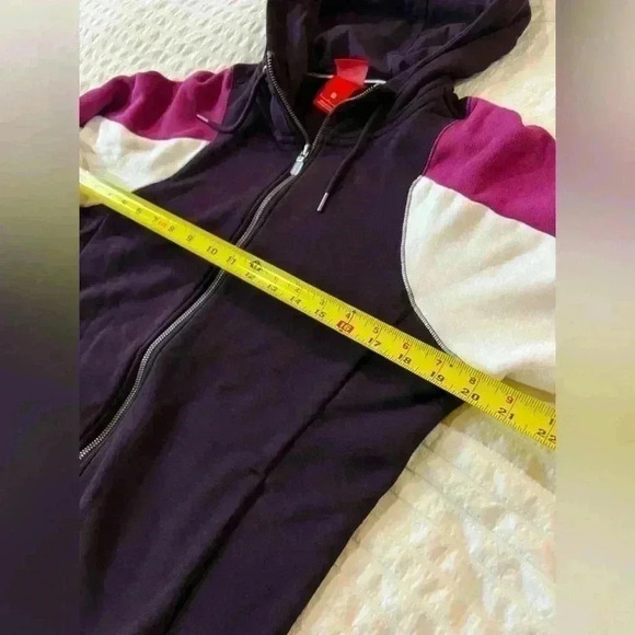 Nike sportswear women's size S fuchsia and purple zip up hoodie - Picture 5 of 10